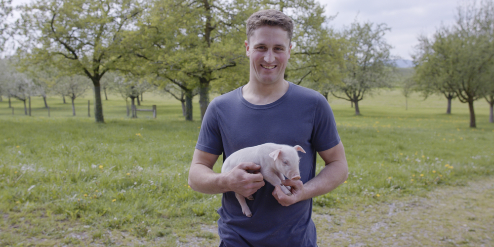 «Massentierhaltung gibt es bei uns gar nicht», argumentiert Schweinezüchter Marco Fürer.