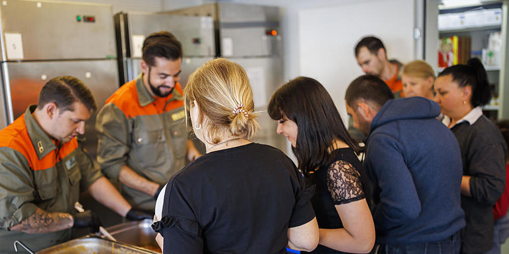 Flüchtlinge aus der Ukraine mit dem Schutzstatus S sollen im Kanton St. Gallen höhere Unterstützungsleistungen erhalten. Dazu liegt eine Motion der SP-Fraktion vor. (Symbolbild)