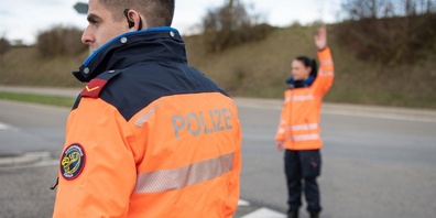 Mehrere Personen sind wegen Widerhandlungen gegen das Ausländer- und Integrationsgesetz (AIG) verhaftet worden. (Symbolbild)