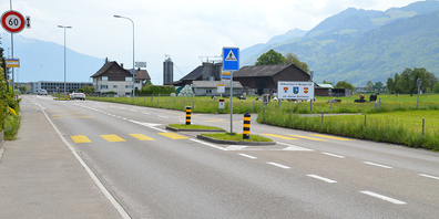 Der Halt «Löwenfeld» wird verlegt, was auch das Abbiegen ins Leuholz – von Lachen her kommend – übersichtlicher macht.