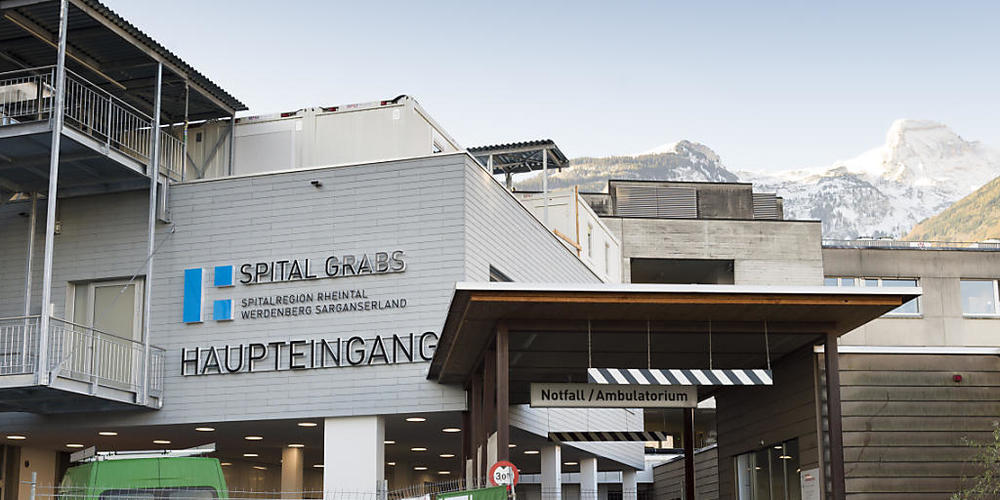 Die St. Galler Spitalverbunde sollen eine Kapitalspritze von 163 Millionen Franken erhalten, das Spital Grabs (Bild) zusätzlich ein Darlehen von 100 Millionen für Ausbauten.