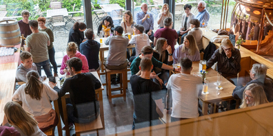Einmal im Monat treffen sich die Mitglieder der Toggenburger Biergilde in der Brauerei in Neu St. Johann.