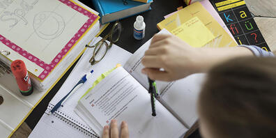 Im Kanton Zürich haben dieses Jahr mehr Schülerinnen und Schüler die Aufnahmeprüfung für das Gymnasium bestanden als im Vorjahr. (Symbolbild)