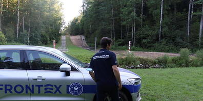 Die Schweiz kann sich nach dem Ja an der Urne am Ausbau der EU-Grenzschutzagentur Frontex beteiligen. (Archivbild)