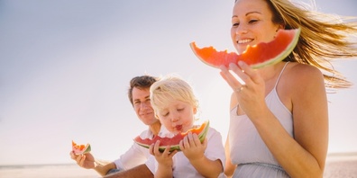 Keine Lust auf Getränke? Auch eine Wassermelone eignet sich für die Flüssigkeitszufuhr.