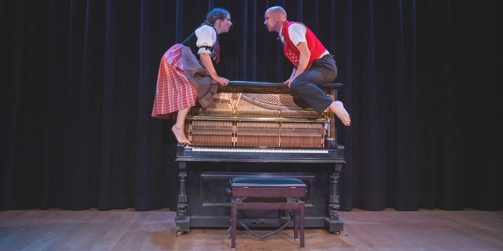 Melanie Dörig (l.) und Meinrad Koch rücken musikalisch-tänzerisch das Thema Weiblichkeit und Männlichkeit ins Zentrum.