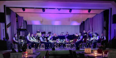 Preisverleihung der anderen Art am Konzert des Musikvereins Gossau ZH.