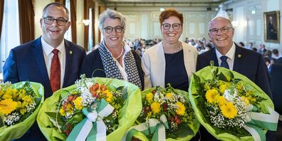 Die neu gewählten Präsidien (v.l.): Urs Martin, Vizepräsident des Regierungsrates, Regierungspräsidentin Cornelia Komposch, Grossratspräsidentin Barbara Dätwyler Weber und Grossratsvizepräsident Andreas Zuber.
