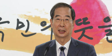 ARCHIV - Han Duck Soo, ehemaliger Finanzminister von Südkorea, spricht bei einer Pressekonferenz. Laut Berichten südkoreanischer Sender wurde Han Duck Soo erneut zum Premierminister von Südkorea ernannt. Foto: 160442+0900/YONHAP/AP/dpa