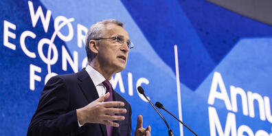 Jens Stoltenberg will verhindern, dass sich der "brutale Konflikt" in der Ukraine zu einem "totalen Krieg" mit der Atlantischen Allianz entwickelt.