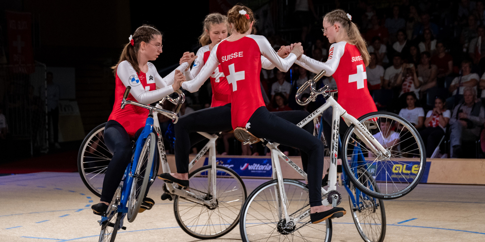 Der Schweizer Vierer gewinnt EM-Silber.