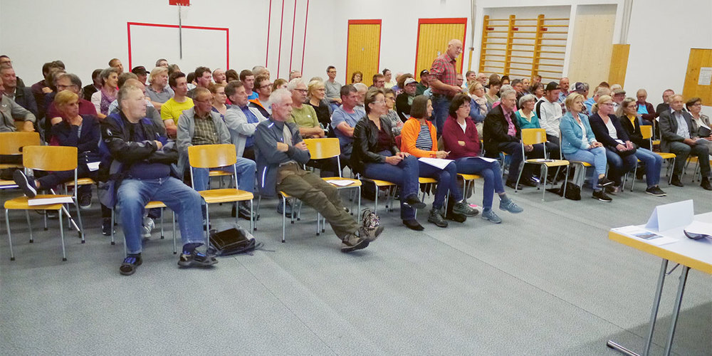 Viele Stimmberechtigte interessierten sich für die anstehenden Geschäfte.