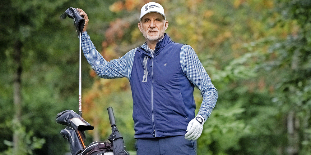 Eine Bereicherung am Swiss Seniors Open: André Bossert präsentiert sich in Bad Ragaz in bester Spiellaune. 