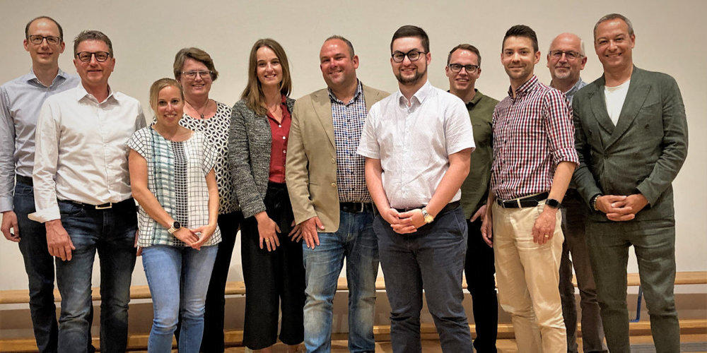 Zeno Schärer, René Schweizer, Nicole Ward-Brändli, Elisabeth Pflugshaupt, Seraina Billeter, Daniel Wäfler, Benjamin Stricker, Philipp Zopp, Timotheus Bruderer, Walter Honegger und Benjamin Herger. (v.l.n.r.)