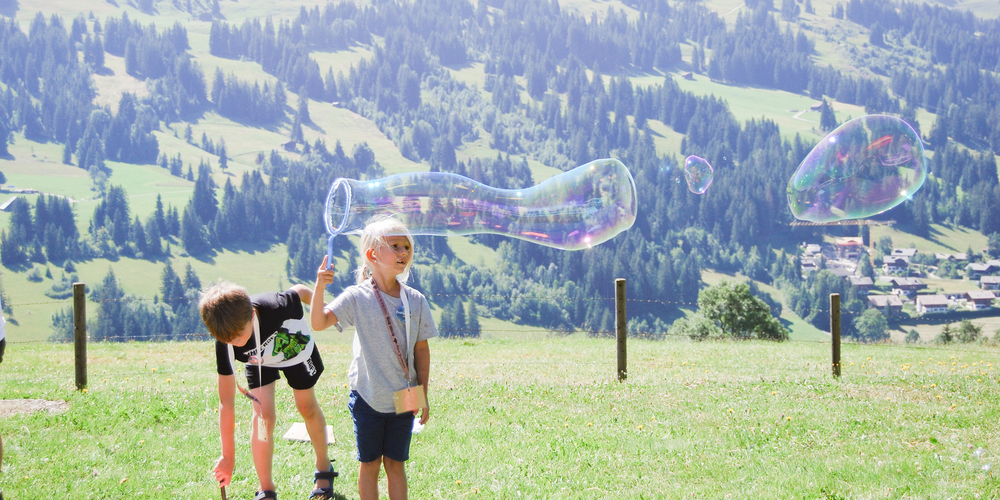 74 Kinder und Jugendliche aus dem Kanton Schaffhausen verbringen eine Woche im Sommercamp der reformierten Kirche Schaffhausen.