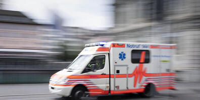 Bei einem Unfall in Winterthur wurde eine 79-jährige Velofahrerin schwer verletzt. (Symbolbild)