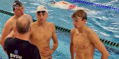 Gabriel Schneider (hinten) und von links: Tobias Müller, Marius Toscan, Eder Gerdes.