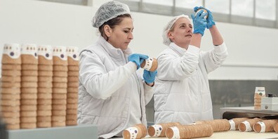Die Cupffee-Becher aus natürlicher Haferkleie und Weizenmehl sind dank ihres geringen Gewichts der perfekte Snack mit nur 56 bzw. 105 kcal.  