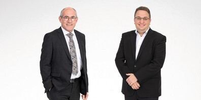 Links im Bild: Christof Oswald, Verwaltungsratspräsident; rechts: Christian Krauer, Vorsitzender der Bankleitung.