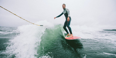 Am Lachner Wakesurf Contest zeigen jung und alt ihr Können (Symbolbild). 
