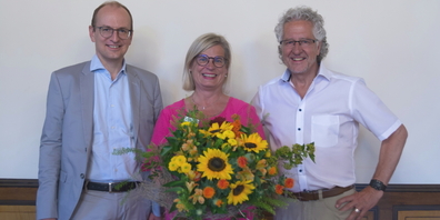 Präsident Johannes Gunzenreiner (r.) verabschiedete die langjährigen Vorstandsmitglieder Claudius Luterbacher (l.) und Heidi Gstöhl.