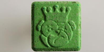 «Hund mit Krone»: die im Jahr 2020 höchstdosierte, getestete Ecstasy-Pille.