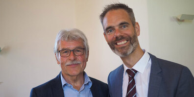 "Den Menschen helfen, die Vergangenheit in die eigene Biografie zu integrieren" - Pfr. Andreas Rade und Werner Burkhard (v. r.) in Says.