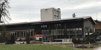 Der alte Sägemehl-Turm dient heute als Büroturm und soll verbreitert werden.