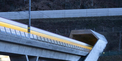 Der Bahnverkehr auf der Gotthard-Linie war am Dienstagmorgen wegen einer technischen Störung unterbrochen. (Archivbild)