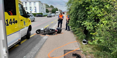 Der 65-jährige Rollerfahrer wurde beim Unfall unbestimmt verletzt. 