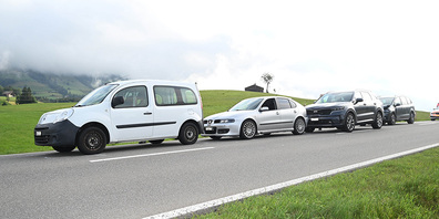 In Ricken prallten Autos infolge eines Auffahrunfalls ineinander. Es gab zwei Leichtverletzte. 