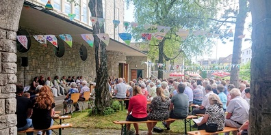 Kraftspendendes und gemütliches Fest der Seelsorgeeinheit Uzwil und Umgebung am 26. Juni im Pfarrgarten in Niederuzwil mit Gottesdienst und gemütlichem Beisammensein.