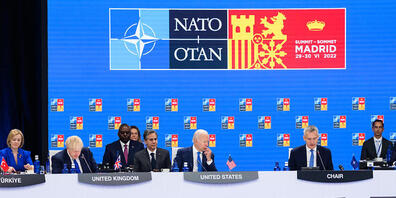 Die erste Arbeitssitzung des Nato-Gipfels in Madrid. Foto: Bernd von Jutrczenka/dpa