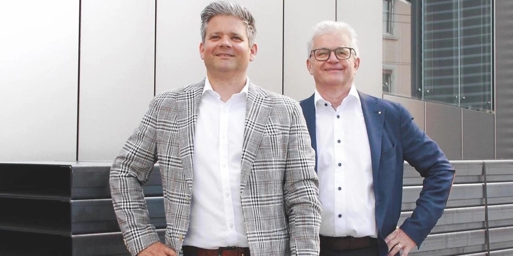 Felix Rey (rechts) übergibt die Geschäfte an Sohn David