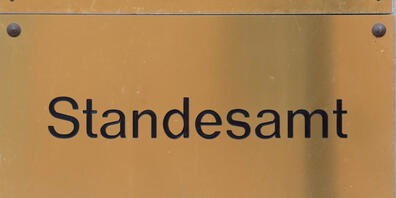 ARCHIV - Laut einem Konzept-Papier der Ampel soll jeder Mensch in Deutschland sein Geschlecht und seinen Vornamen künftig selbst festlegen und in einem einfachen Verfahren beim Standesamt ändern können. Foto: Paul Zinken/dpa-Zentralbild/dpa