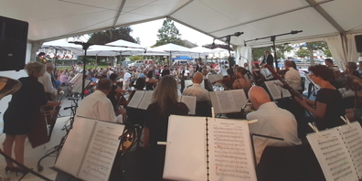 Das Regionalorchester con brio spielt am Samstagabend, 2. Juli 2022, in Schänis auf.