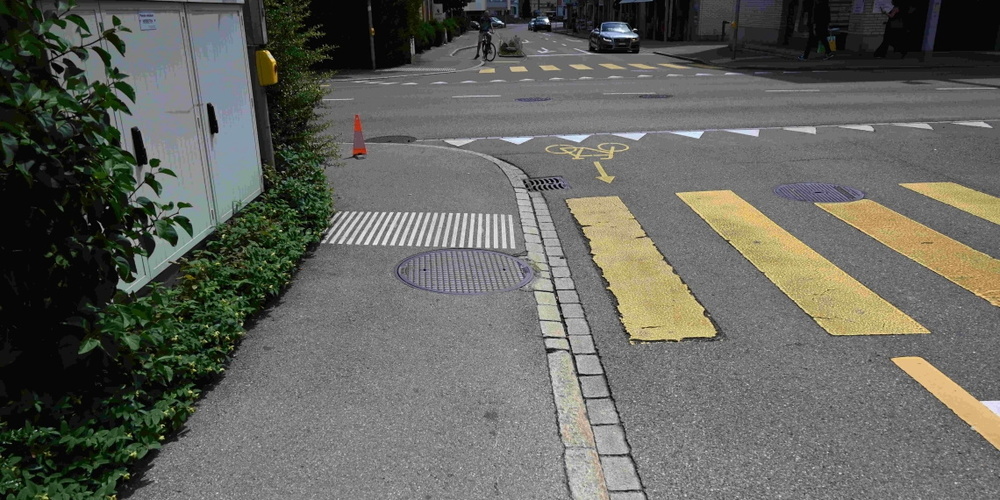 Der 91-jährige E-Bike Fahrer wurde beim Unfall leicht verletzt.