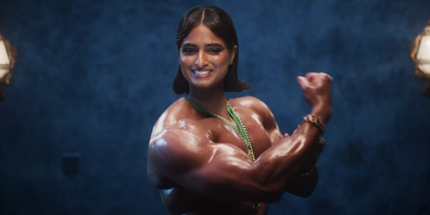 Priya Ragu in einem ihrer Musikvideos