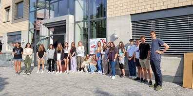 Erster Schultag der Klasse S1f im Provisorium an der Eichenstrasse in Pfäffikon. 