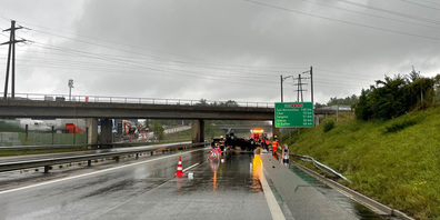 Am Morgen des 19. Augusts kam es auf der A3 Richtung Chur zwischen Lachen und Reichenburg zu einem Verkehrsunfall.