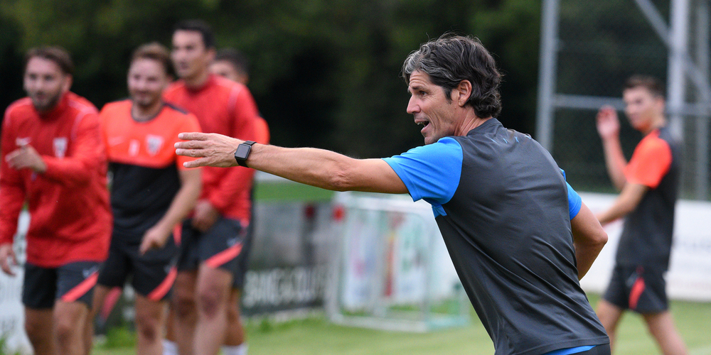 Mit vollem Einsatz dabei: Trainer Ivan Dal Santo. 