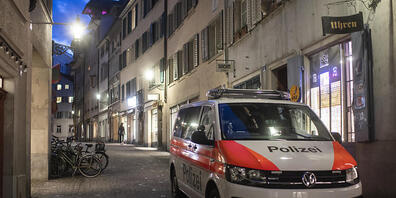 Wegen Personalknappheit schliesst die Stadtpolizei Zürich ihre Regionalwachen vorübergehend. (Symbolbild)