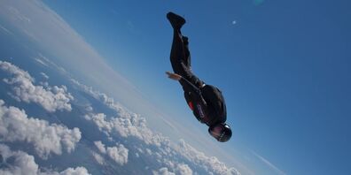 Marc Hauser bei seinem ersten Weltrekord 2012 – damals flog er knapp über 300 Stundenkilometer schnell.