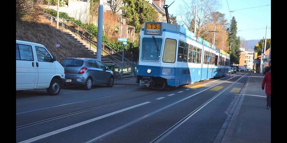 Am kommenden Wochenende wird's laut in Höngg. Ersetzt werden die Gleise des 13er Trams. 