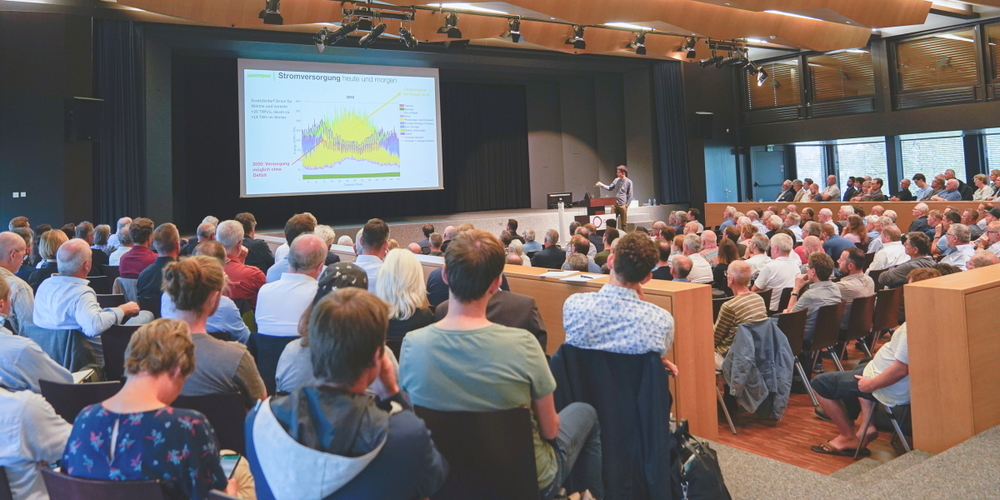 Die öffentliche Tagung in der OST-Aula zog über 250 Interessierte an. Eingeladene Experte hielten spannende Referate.