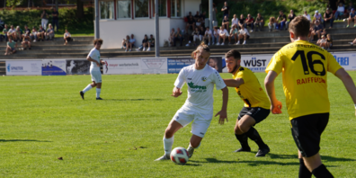 Daniele Varano (links): Vieles wird auch am Samstag über den Tempomacher im Mittelfeld laufen. 