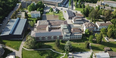 Die Gemeinde Rüti ZH übernimmt das Spitalareal und die Immobilien, sofern alle bereiligten Gemeinden einverstanden sind.