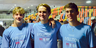 Ein Teil des Neuhauser Teams: Barish Moullet, Mauro Schärrer und Elias Hartmeier (es fehlt Chaytania Vepa).