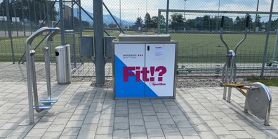 Die SportBox mit verschiedenen Sportgeräten kann mit einer App geöffnet werden.