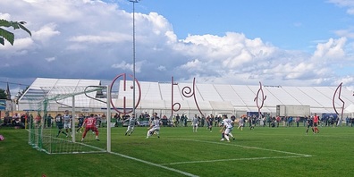 Gespielt wird im Stadion Hafenareal, unmittelbar am Bodenseeufer an der Landesgrenze.